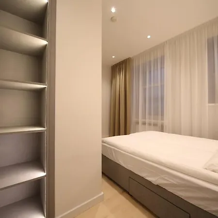 Two Bedroom Free Parking Quiet アパート リガ