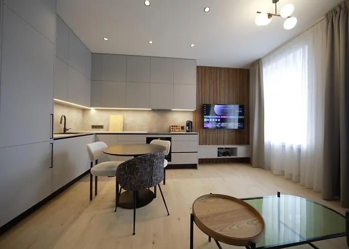 Dzīvoklis Two Bedroom Free Parking Quiet