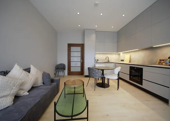 Two Bedroom Free Parking Quiet Riga